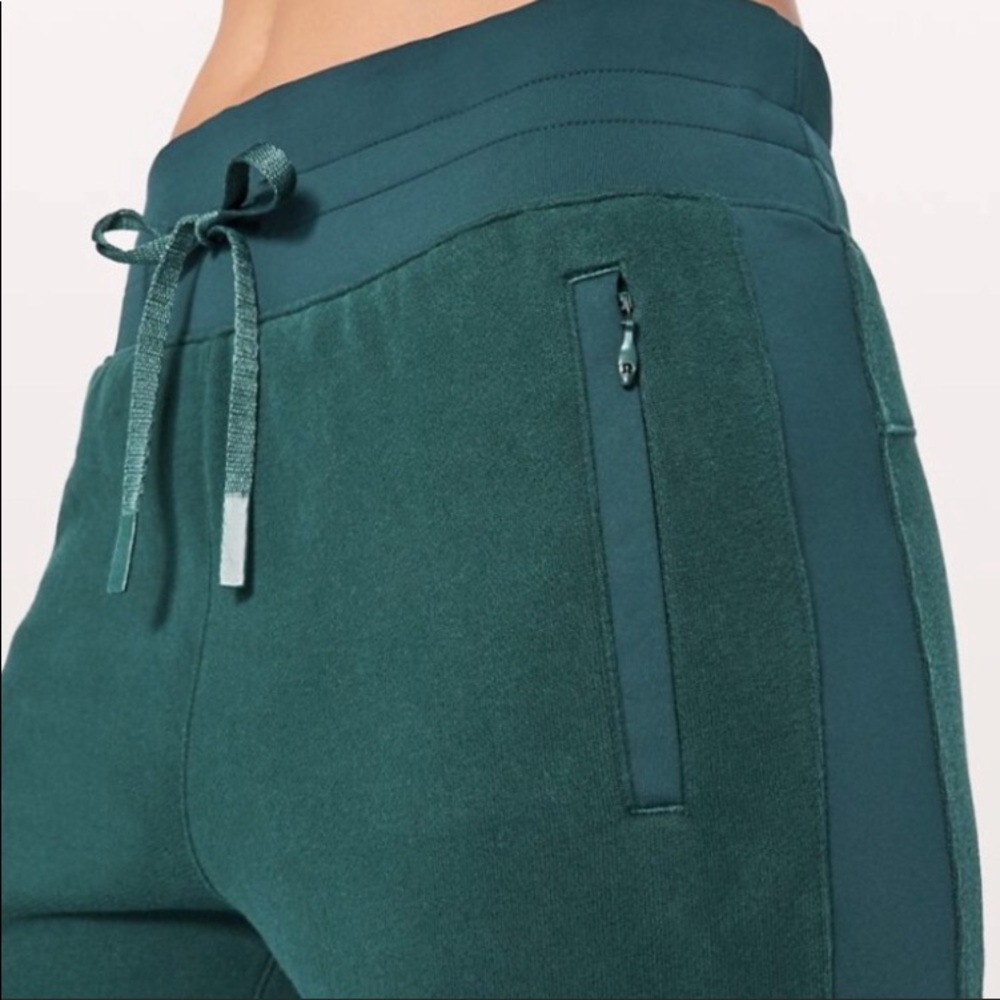 🔴FIRM PRICE NWT LULULEMON GET GOING JOGGER - 10 - Picture 2 of 6